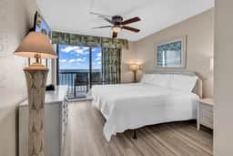 Waterpointe l Oceanfront l 3BR l Pools - Image 3