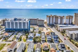 Luxury Beach House, Pool, Steps to Beach Sleep 8 Rent 6 nights 7th Night Free - Image 2