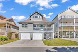 Luxury Beach House, Pool, Steps to Beach Sleep 8 Rent 6 nights 7th Night Free - Image 3