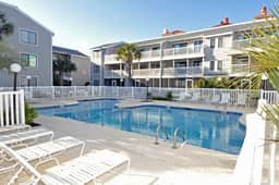 Newly Renovated Oceanfront 3BR | Top Floor - Image 5