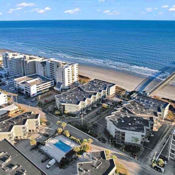 Oceanview 2B/2B SC110 Updated Condo with Private Beach Walkway and Pool - Image 1