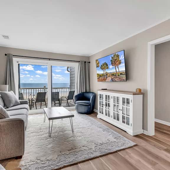 Newly Renovated Oceanfront 3BR at Sea Cloister ll | Cherry Grove - Image 1