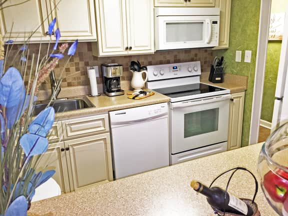 3BR Condo in Myrtle Beach: Perfect for Families - Image 5