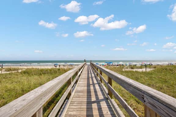 Oceanfront 3BR/2BA  Condo! Walk to Beach Bars, Restaurants, grocery and more! - Image 4