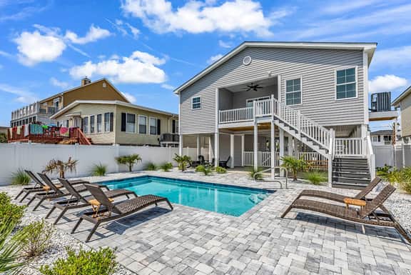 Waterfront l Private Pool l 3-Min Walk to Beach - Image 5
