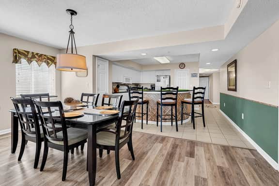 Yacht Club Villas l Barefoot Towers l ICW - Image 4