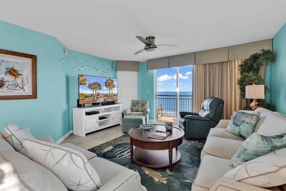 Oceanfront l 4BR l Pool and Lazy River l End Unit - Image 2