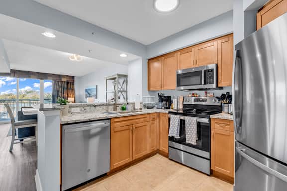 Harbourgate Marina l 2BR l Waterway View - Image 5