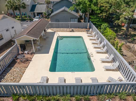 Private Home l 5 min Walk to Beach l 3BR l Pool - Image 2