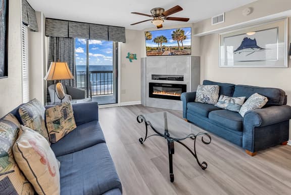 Waterpointe l Oceanfront l 3BR l Pools - Image 1