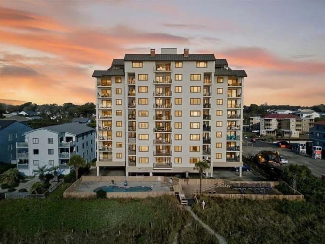 KG101 Kings Grant Condo
